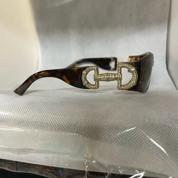 Rare Gucci sunglasses - Picture 2 of 3